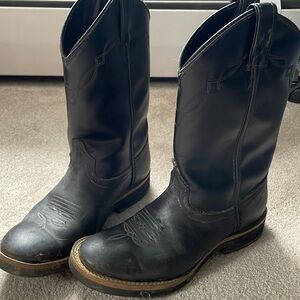 Laredo Women’s Size 8 Round Toe Cowboy Boots